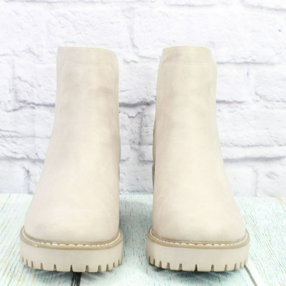 Dolce Vita Rango Cream Suede Slip On Chelsea Wedge Ankle Boots Size 9.5 - Picture 4 of 9